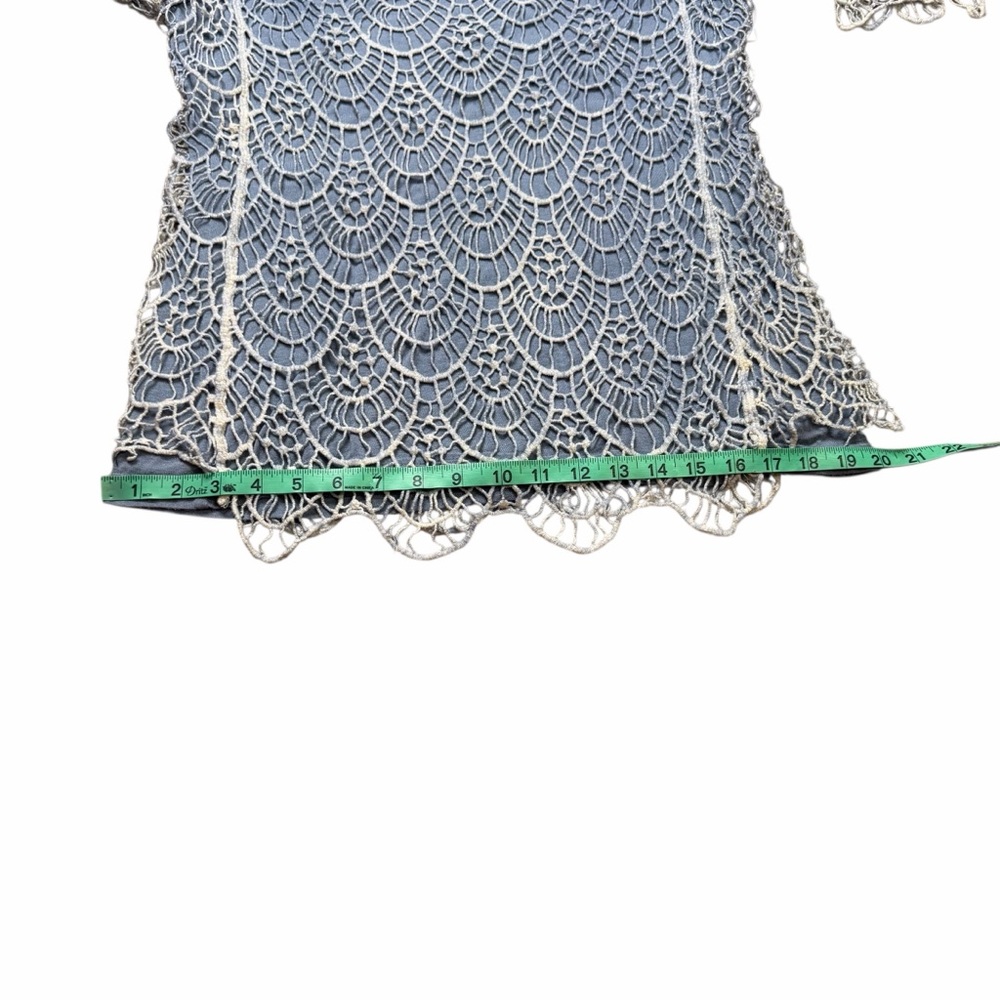 V Cristina Cornflower Blue Lace Crochet Overlay Long Sleeve Blouse - Size Large - Picture 11 of 12